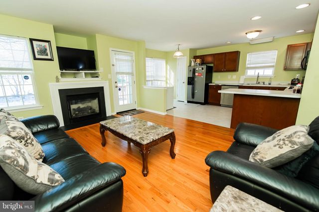 369 WHEATFIELD CIR, Hatfield, PA 19440