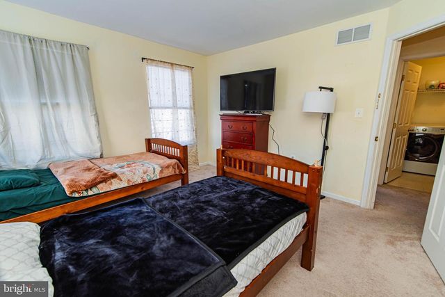 369 WHEATFIELD CIR, Hatfield, PA 19440