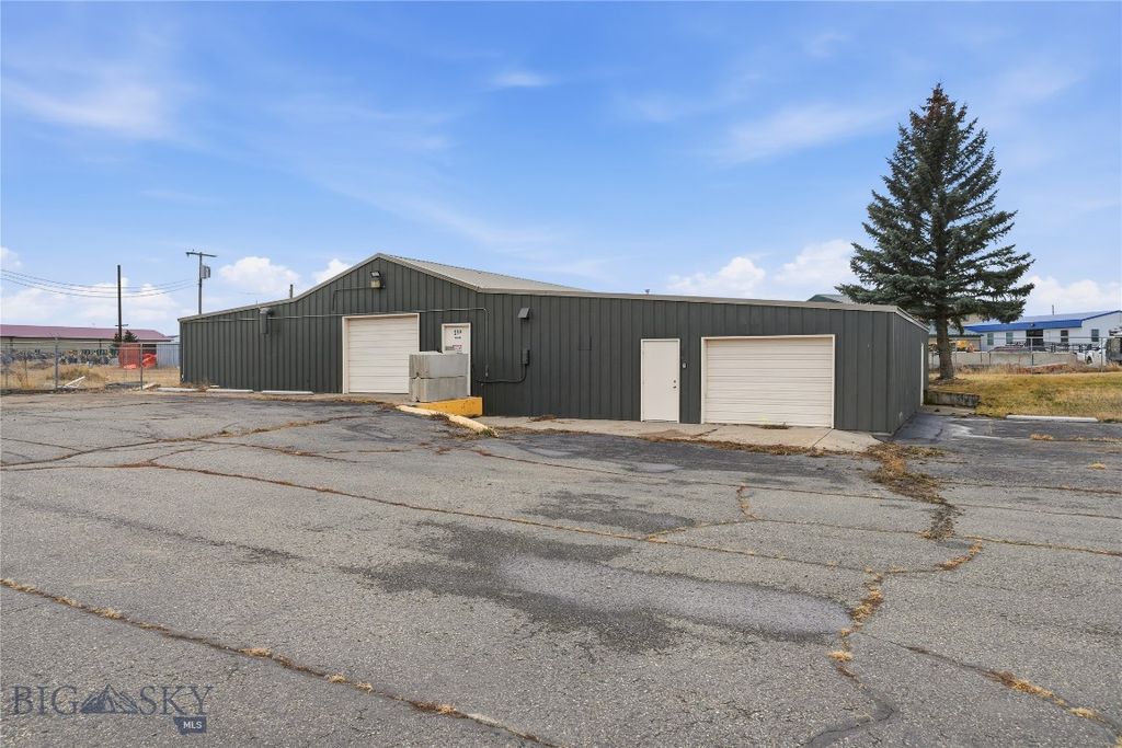 290 Arden Drive, Belgrade, MT 59714 photo 2