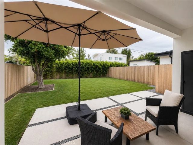 7717 Jamieson Avenue, Reseda, CA 91335