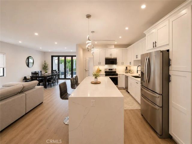 7717 Jamieson Avenue, Reseda, CA 91335