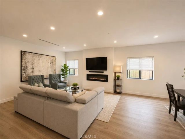 7717 Jamieson Avenue, Reseda, CA 91335