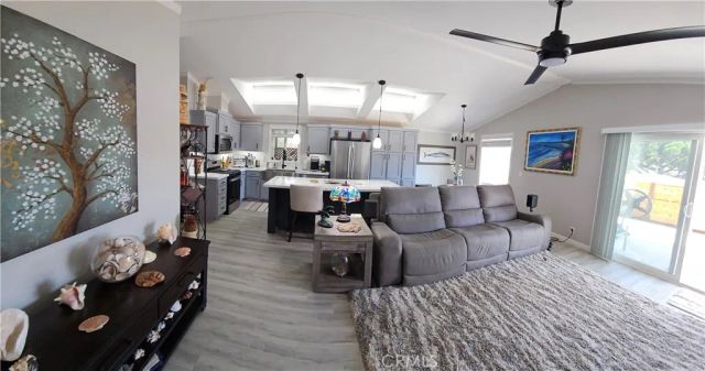 350 N El Camino Real 26, Encinitas, CA 92024