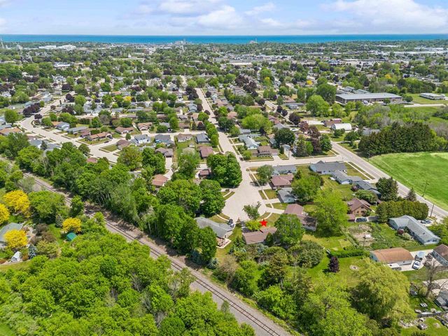 4250 ROCK COURT, Manitowoc, WI 54220