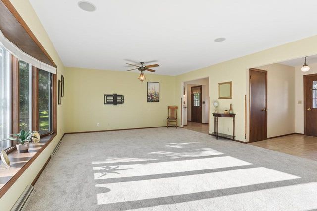 4250 ROCK COURT, Manitowoc, WI 54220