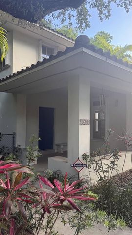 3611 SW 37th Avenue 19, Coconut Grove, FL 33133