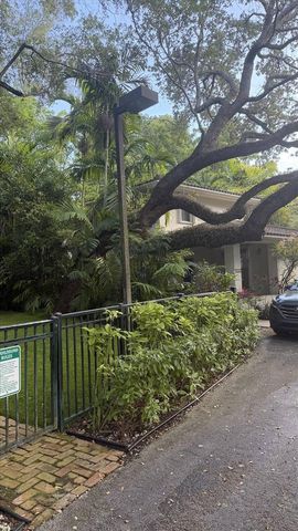 3611 SW 37th Avenue 19, Coconut Grove, FL 33133