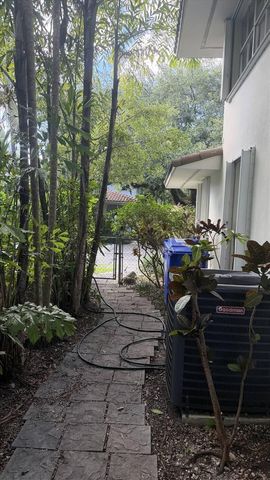 3611 SW 37th Avenue 19, Coconut Grove, FL 33133