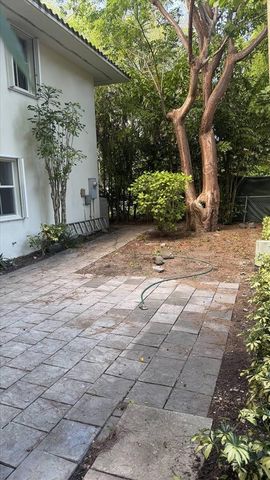 3611 SW 37th Avenue 19, Coconut Grove, FL 33133
