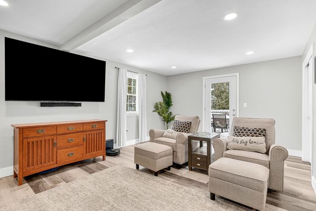 18 Northwood Drive, Merrimack, NH 03054