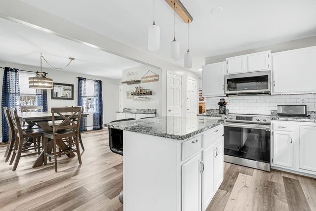 18 Northwood Drive, Merrimack, NH 03054