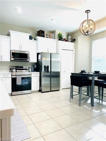 12419 Jewel Stone LN, Fort Myers, FL 33913