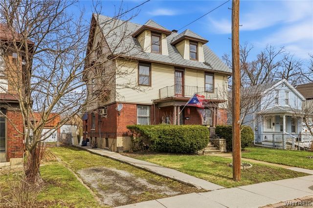 1882 Niagara Avenue, Niagara Falls, NY 14305