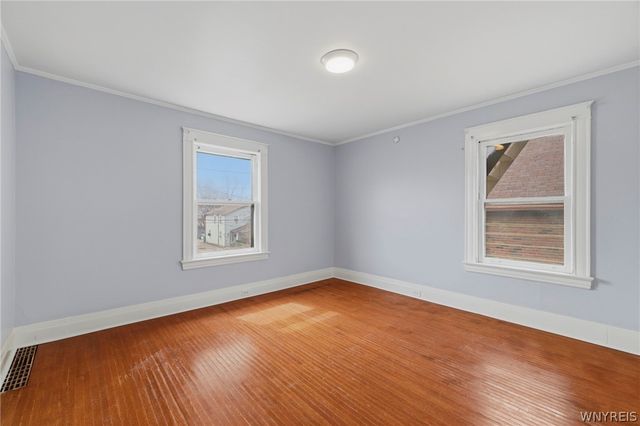 1882 Niagara Avenue, Niagara Falls, NY 14305