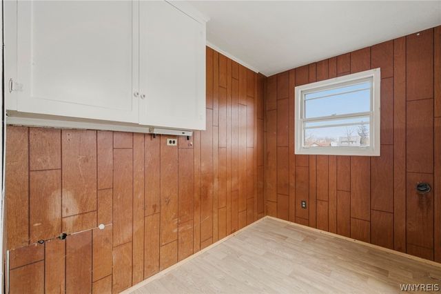 1882 Niagara Avenue, Niagara Falls, NY 14305