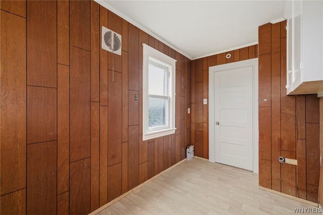 1882 Niagara Avenue, Niagara Falls, NY 14305