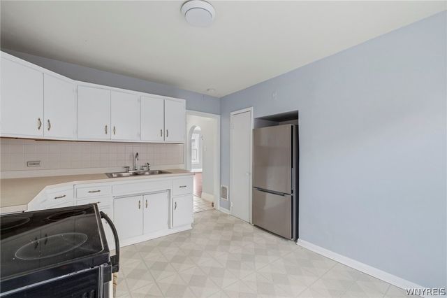 1882 Niagara Avenue, Niagara Falls, NY 14305