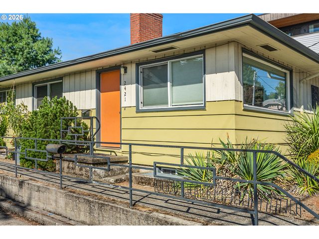 2421 Se 52ND Ave, Portland, OR 97206