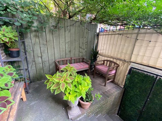 29 Myrtle Street B, Boston, MA 02114