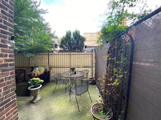 29 Myrtle Street B, Boston, MA 02114