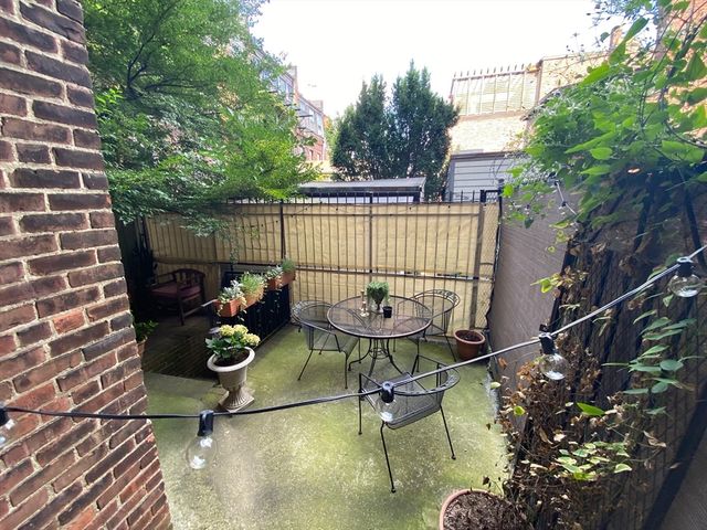 29 Myrtle Street B, Boston, MA 02114