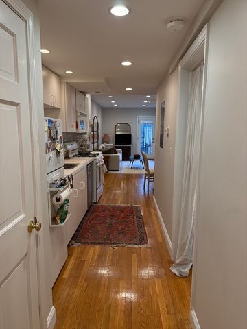 29 Myrtle Street B, Boston, MA 02114