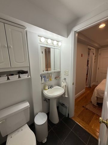 29 Myrtle Street B, Boston, MA 02114