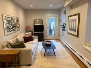 29 Myrtle Street B, Boston, MA 02114