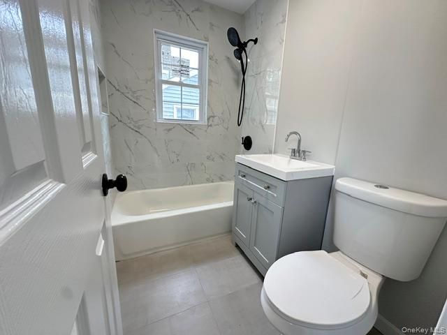 68 Inwood Road 2, Port Washington, NY 11050