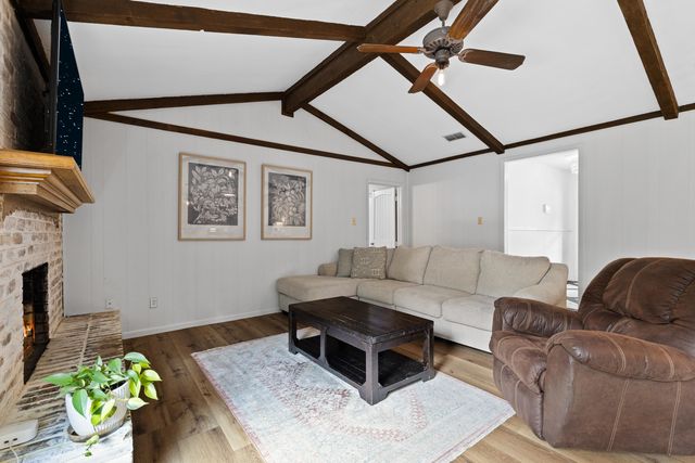 2807 Clendenen, Longview, TX 75605