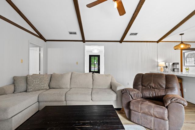 2807 Clendenen, Longview, TX 75605