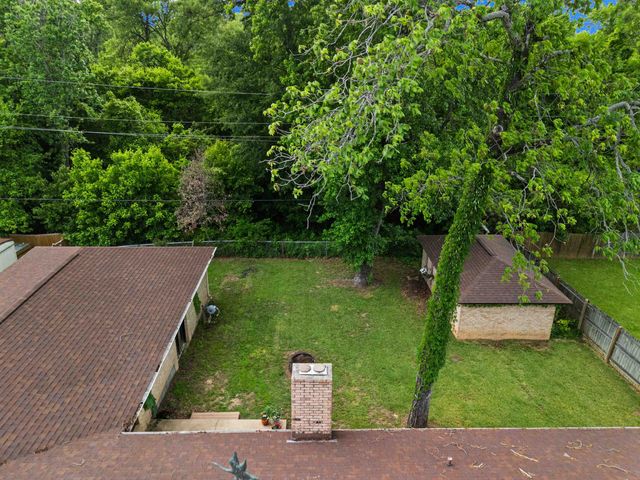 2807 Clendenen, Longview, TX 75605