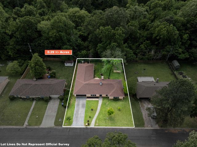 2807 Clendenen, Longview, TX 75605