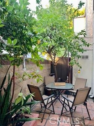1226 S Mayflower Unit A, Monrovia, CA 91016