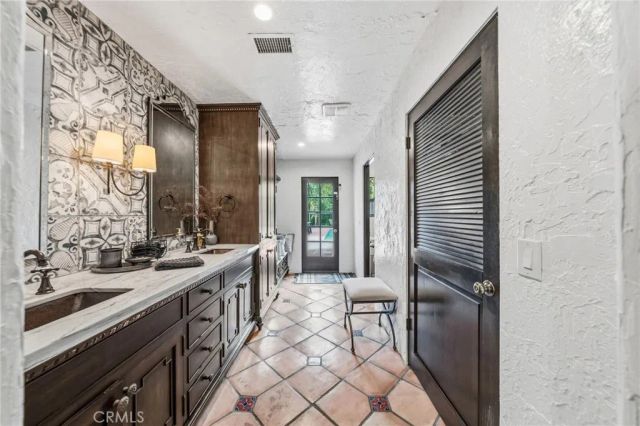 25805 Avenida Del Oro, Temecula, CA 92590