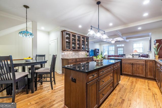 1508 Davis Oaks Way, Decatur, GA 30033