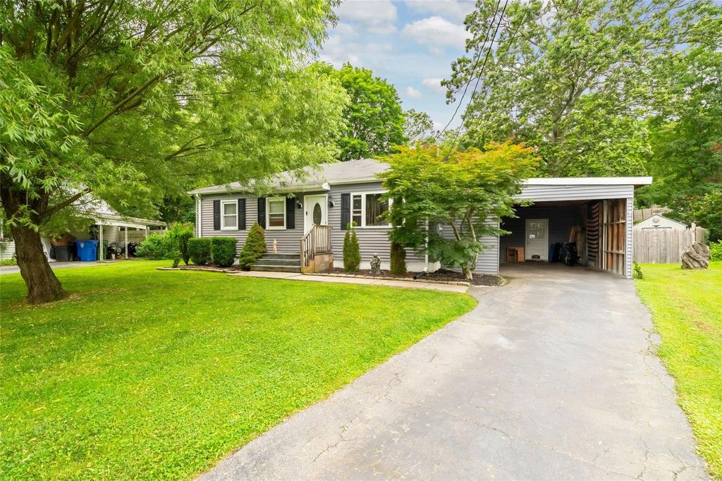 16 Madelaine Terrace, Middletown, NY 10940