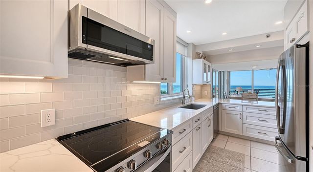 1145 GULF OF MEXICO DRIVE 301, Longboat Key, FL 34228