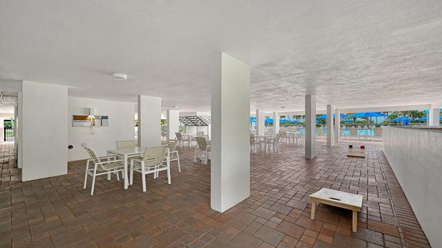 1145 GULF OF MEXICO DRIVE 301, Longboat Key, FL 34228