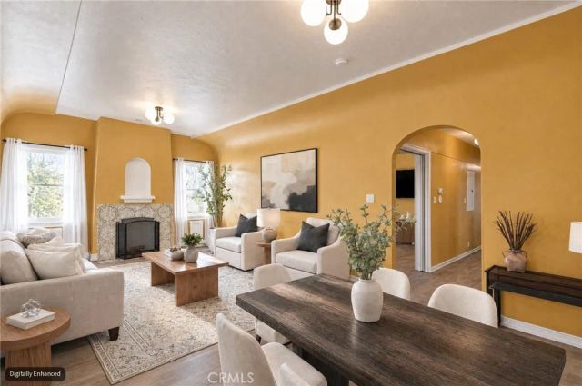 1104 W Palm Avenue, Orange, CA 92868