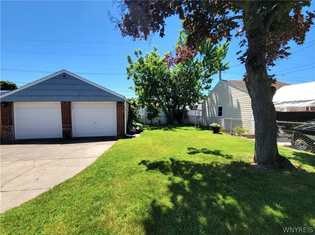 204 Renwood Avenue, Tonawanda, NY 14217