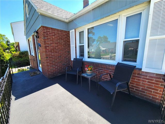 204 Renwood Avenue, Tonawanda, NY 14217