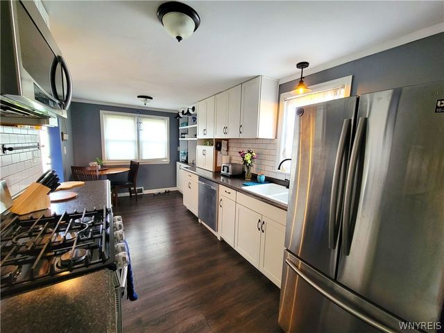 204 Renwood Avenue, Tonawanda, NY 14217