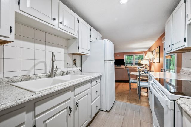 453 Old Mill Road, Conway, NH 03813