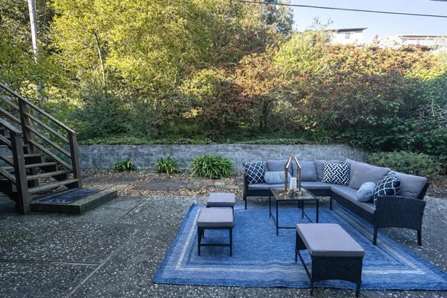 251 Lassen Drive, San Bruno, CA 94066