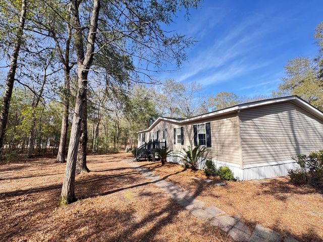 977 Macon Lane, Walterboro, SC 29488