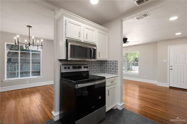 1305 Quince Avenue, Mcallen, TX 78501