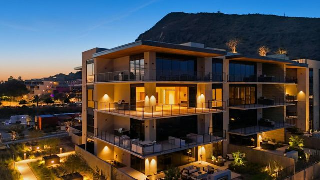 4849 N Camelback Rdg Drive B302, Scottsdale, AZ 85251