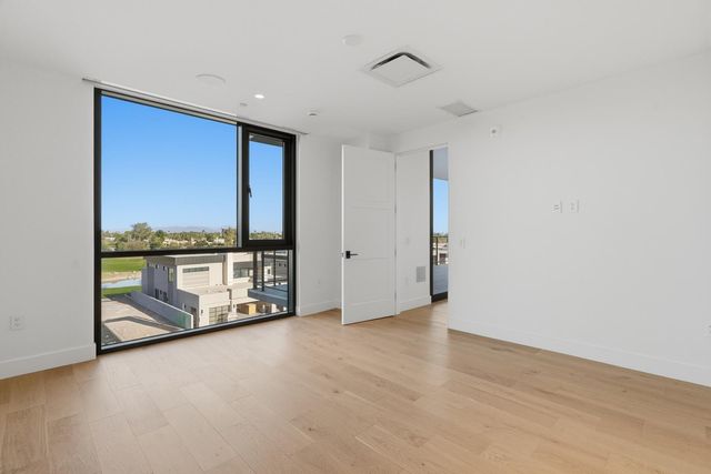 4849 N Camelback Rdg Drive B302, Scottsdale, AZ 85251