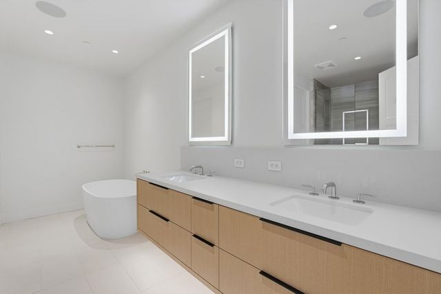 4849 N Camelback Rdg Drive B302, Scottsdale, AZ 85251